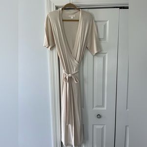 Barefoot Dreams SO soft wrap midi dress